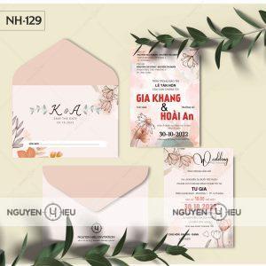 Thiệp cưới họa tiết hoa lá